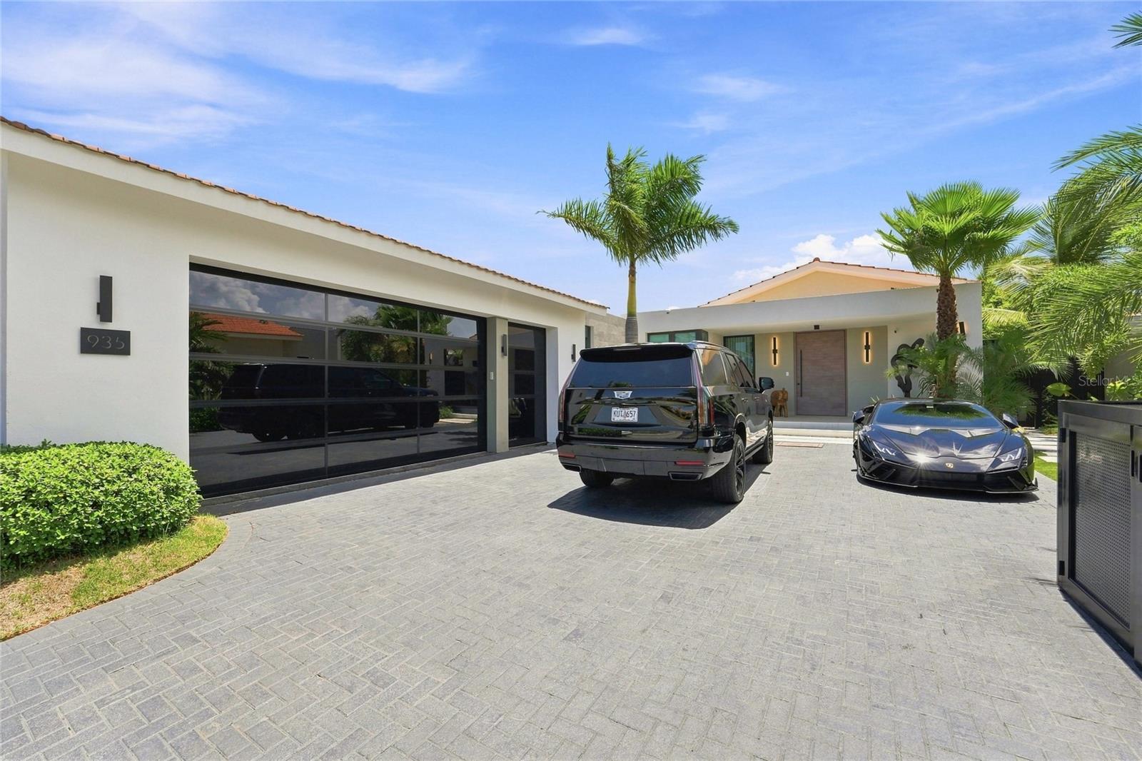 SABANERA DE DORADO - Residential