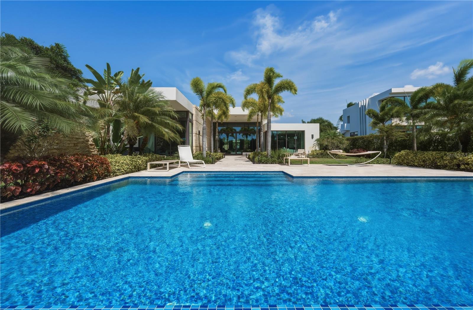 EAST BEACH RESIDENCES - Residential