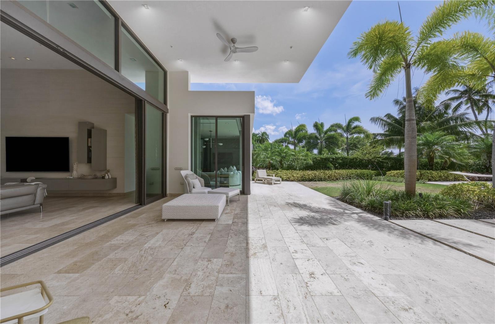 EAST BEACH RESIDENCES - Residential