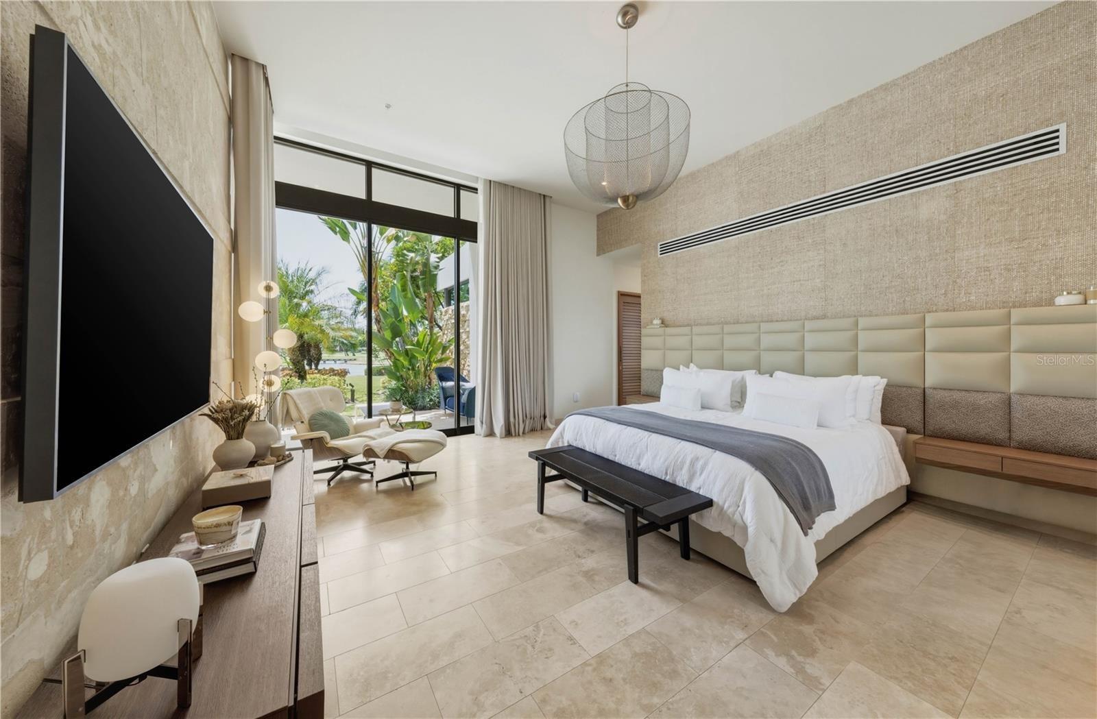 EAST BEACH RESIDENCES - Residential