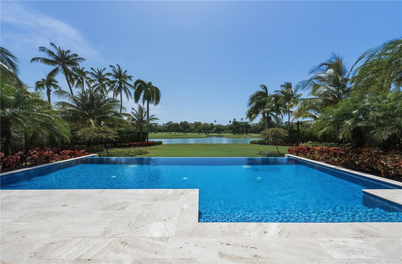 EAST BEACH RESIDENCES - Residential