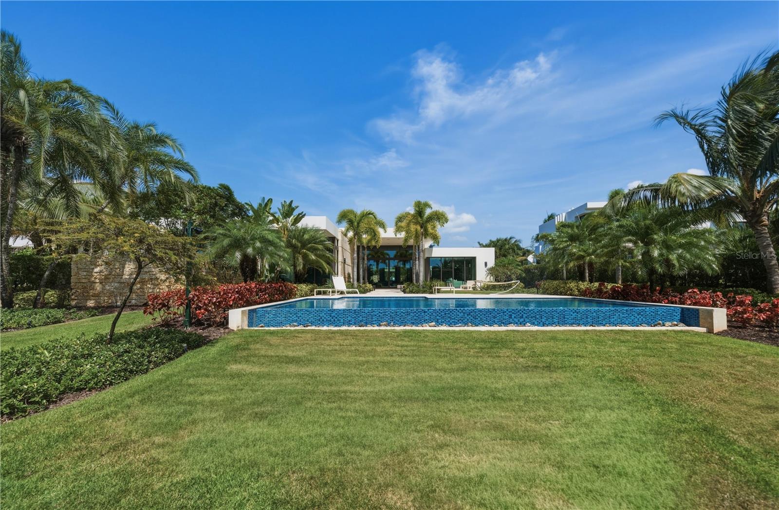EAST BEACH RESIDENCES - Residential