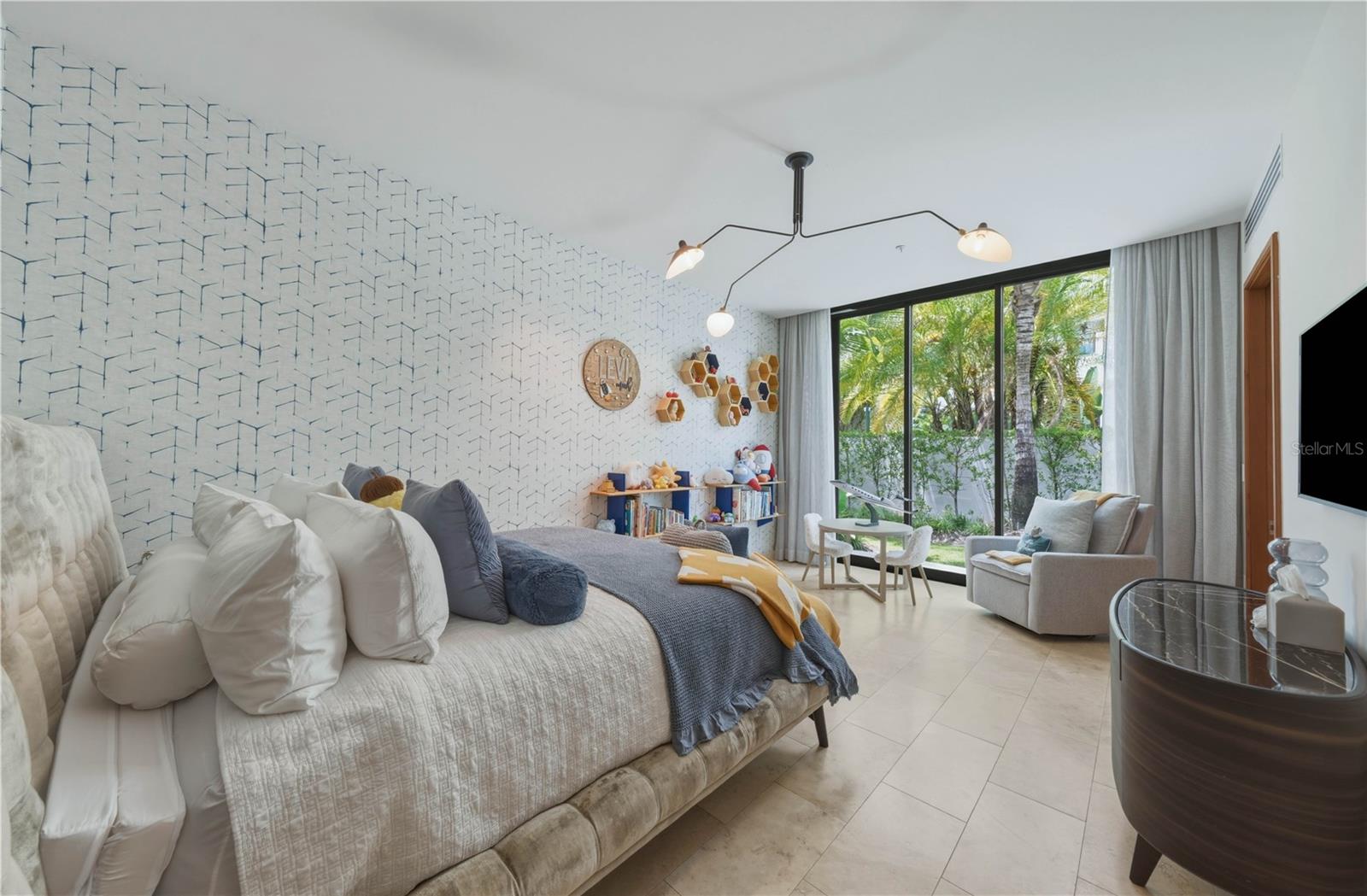 EAST BEACH RESIDENCES - Residential