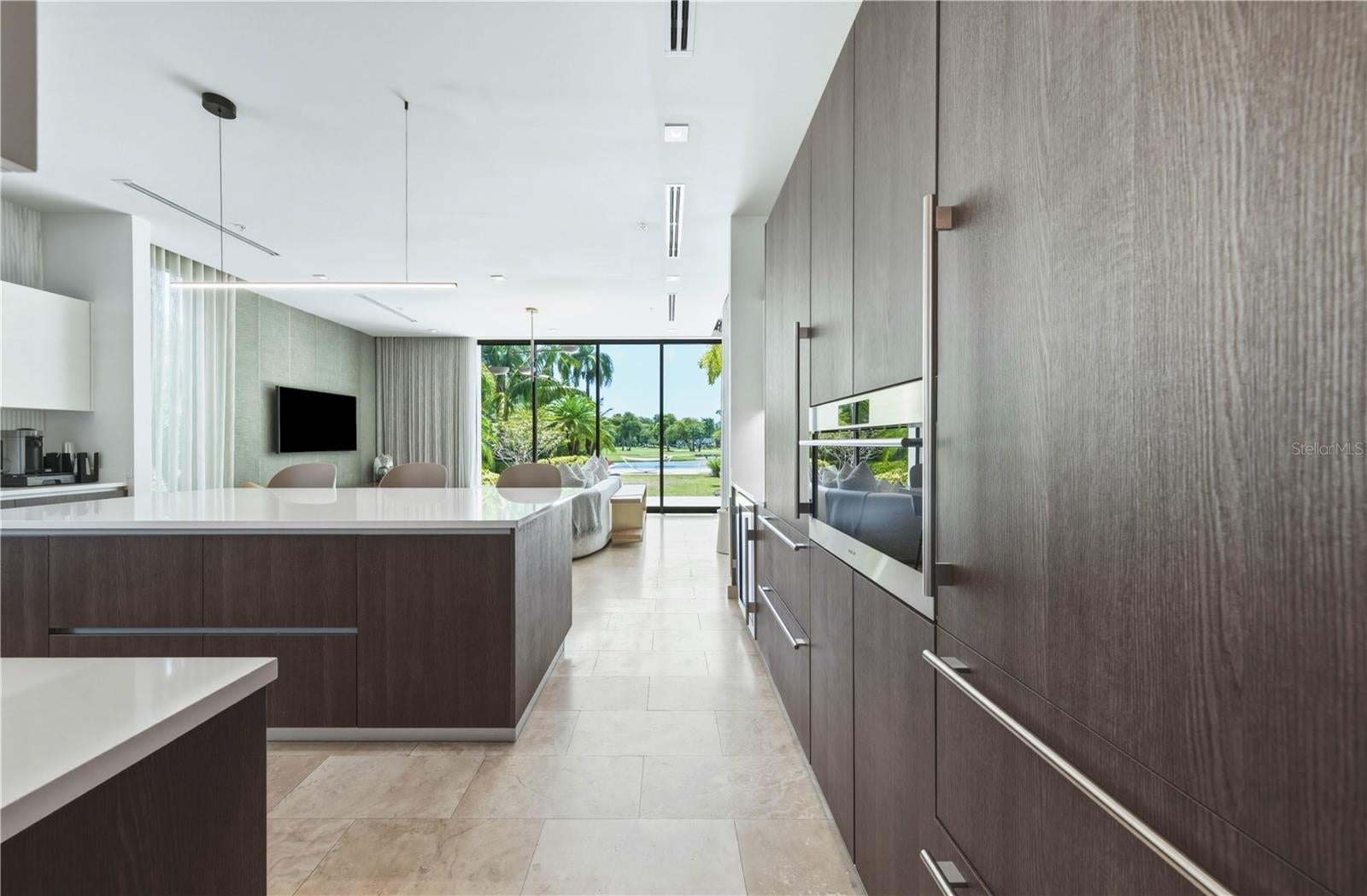 EAST BEACH RESIDENCES - Residential