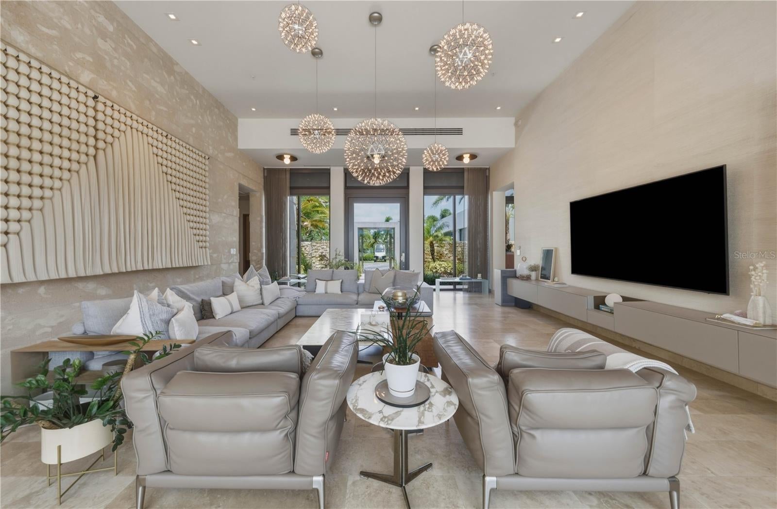 EAST BEACH RESIDENCES - Residential