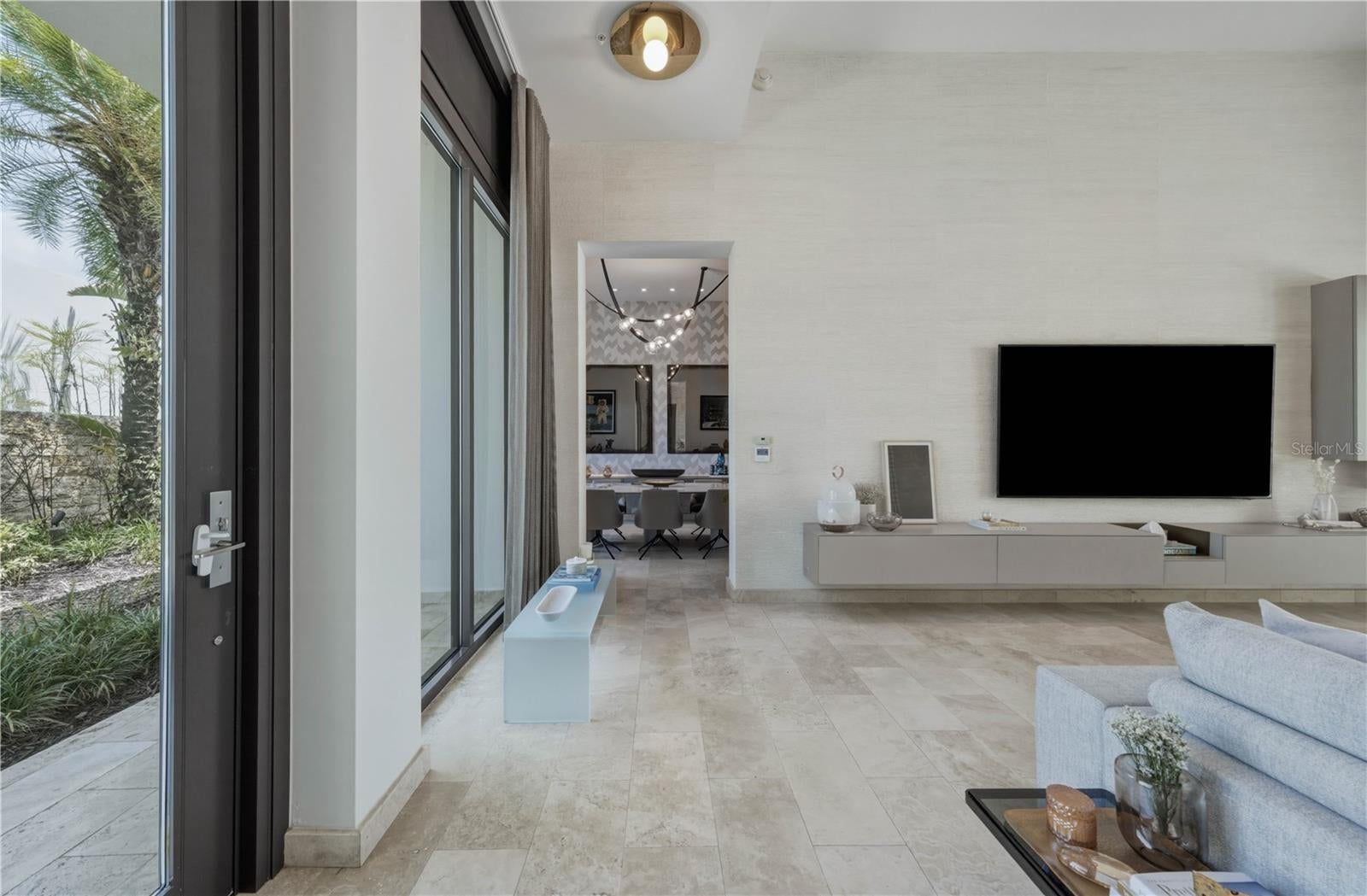 EAST BEACH RESIDENCES - Residential