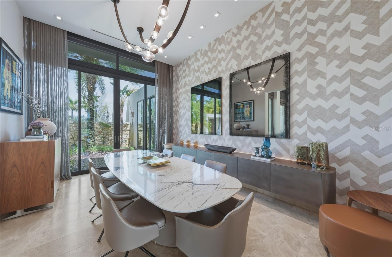 EAST BEACH RESIDENCES - Residential