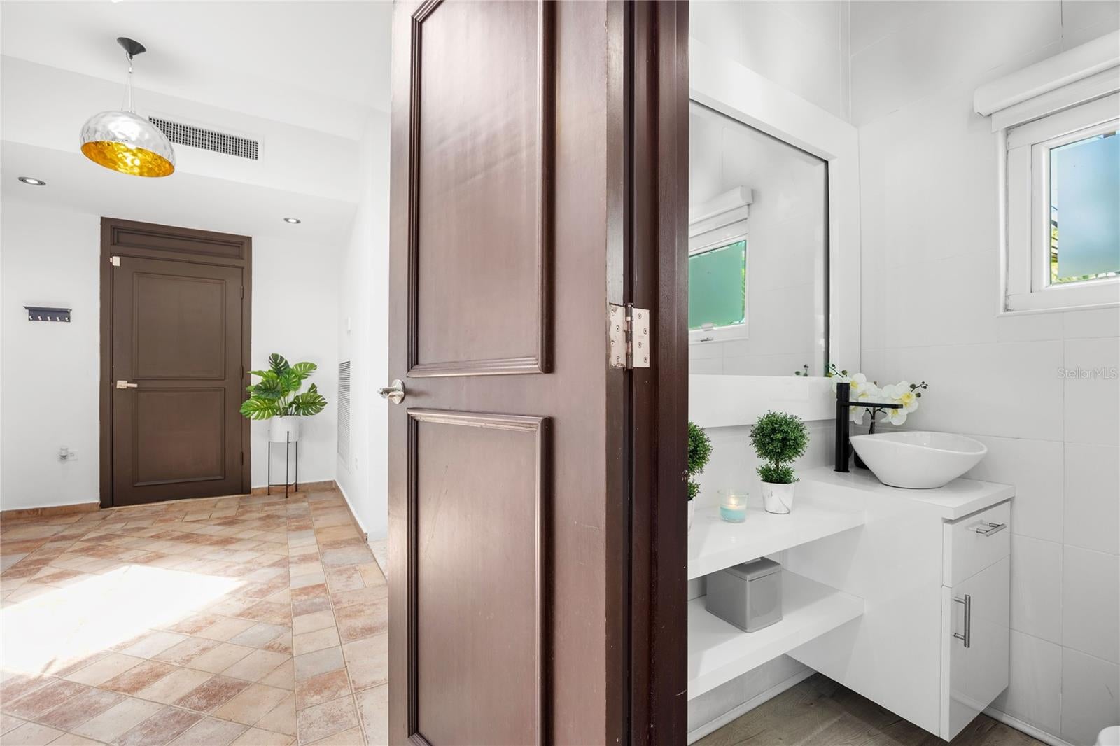 PASEO LAS PALMAS INC - Residential
