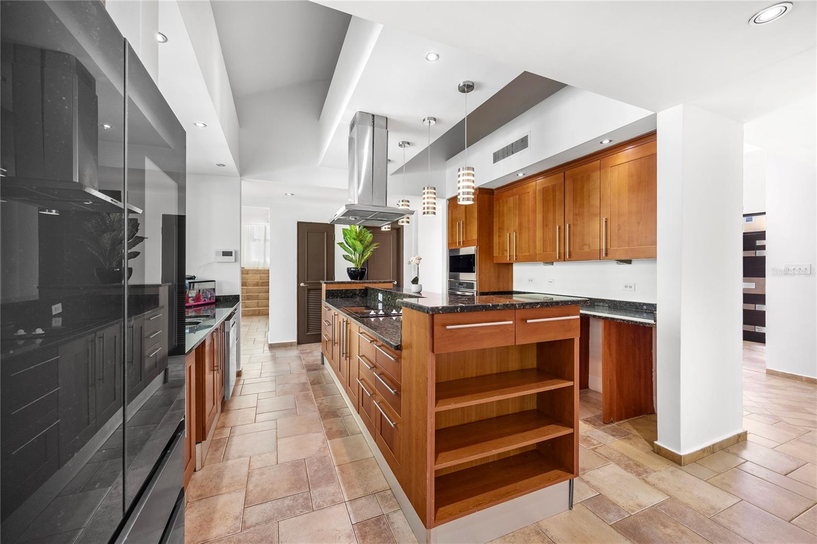 PASEO LAS PALMAS INC - Residential