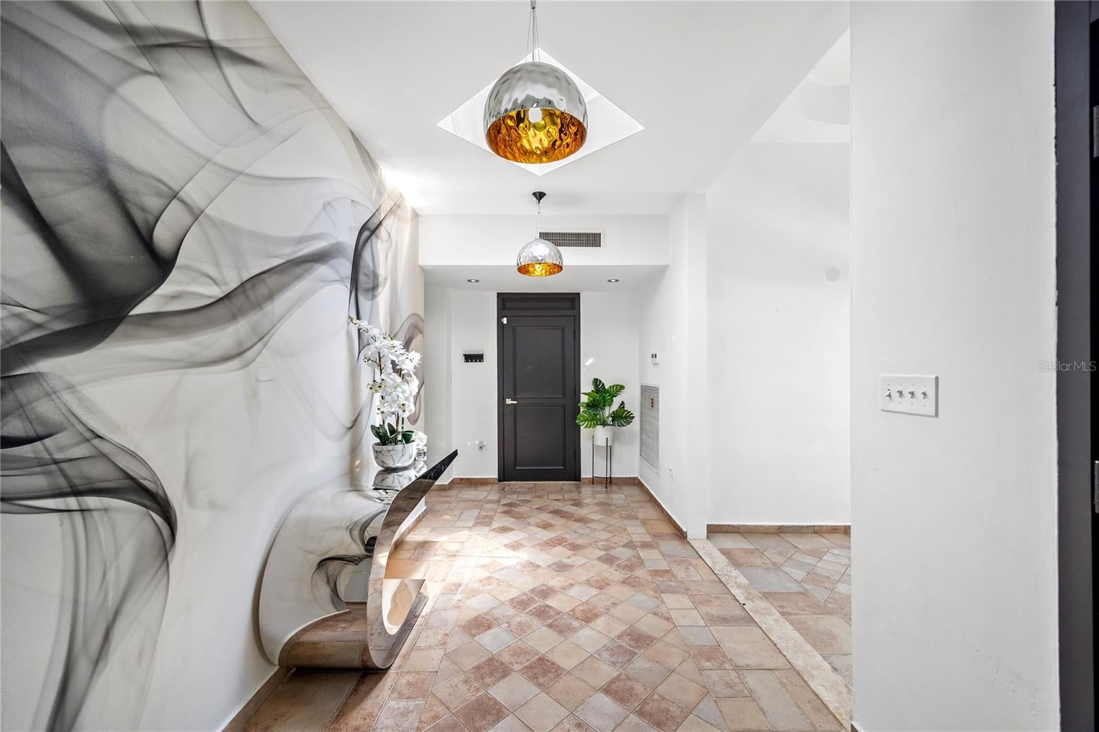 PASEO LAS PALMAS INC - Residential
