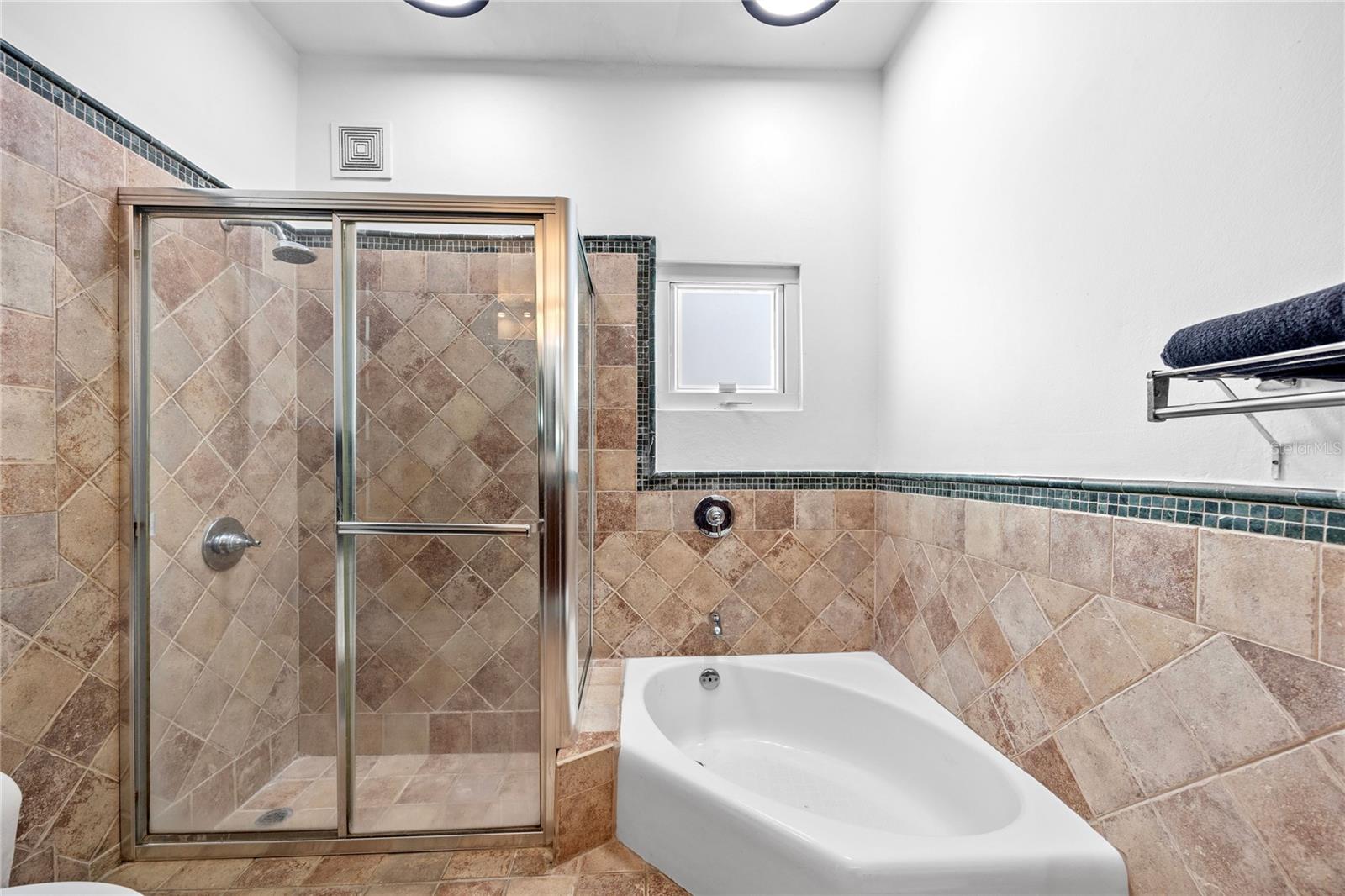 PASEO LAS PALMAS INC - Residential