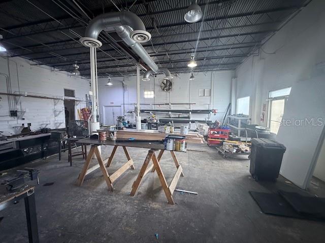 WOODHAVEN - Commercial Sale