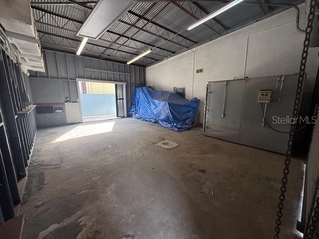 WOODHAVEN - Commercial Sale