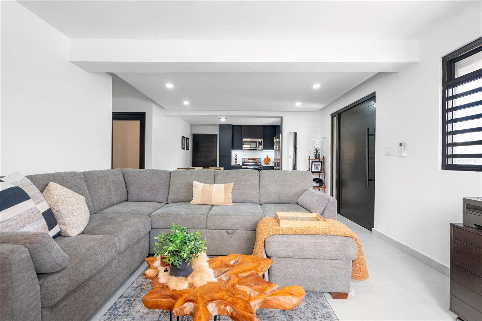 BO. MAMEYAL - Residential