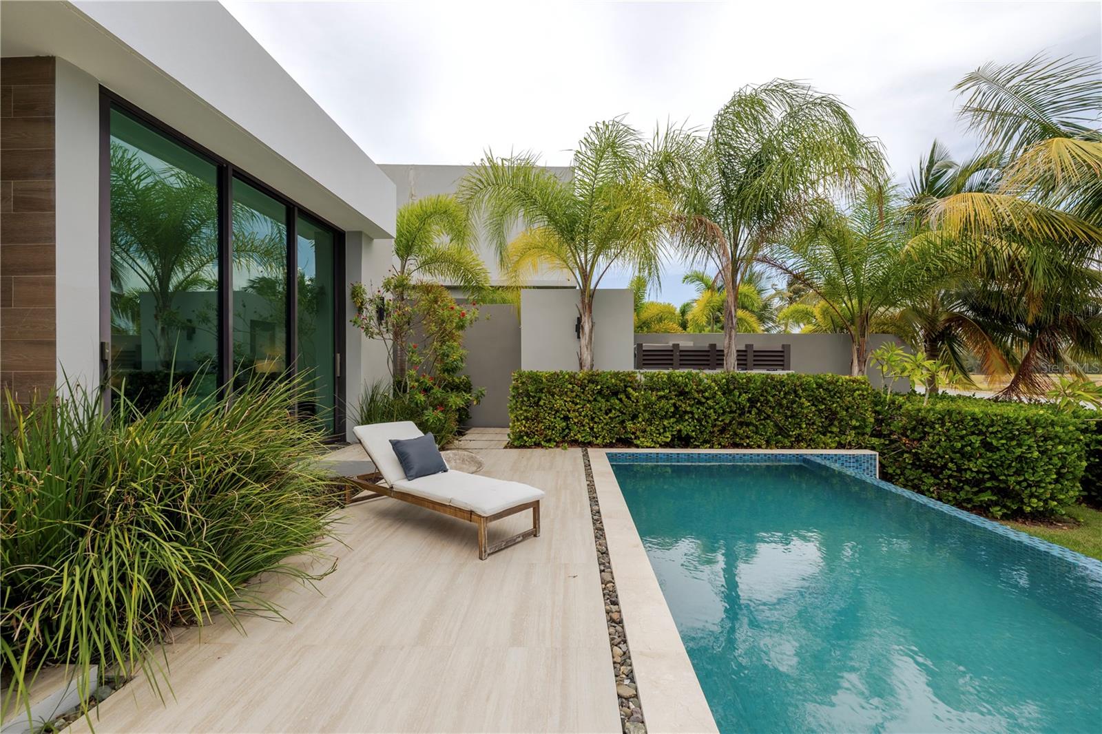 THE ISLES AT DORADO BEACH - Residential