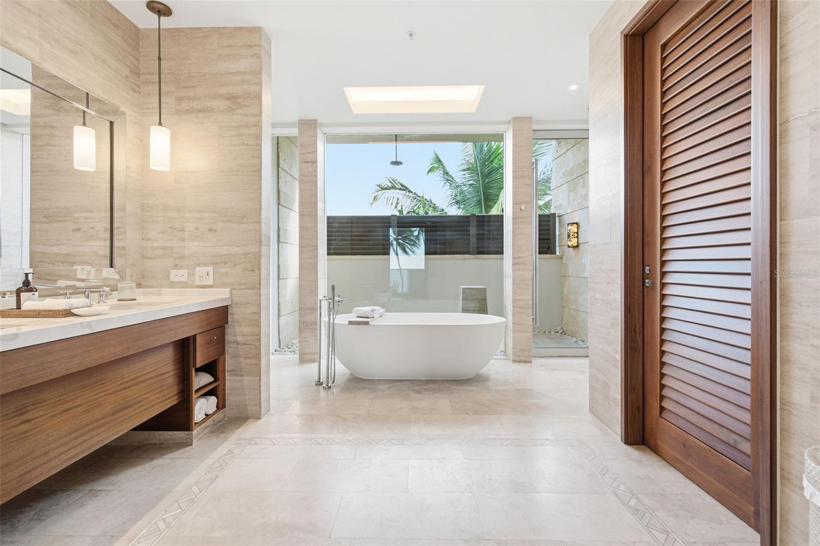 WEST BEACH RESIDENCES - Residential
