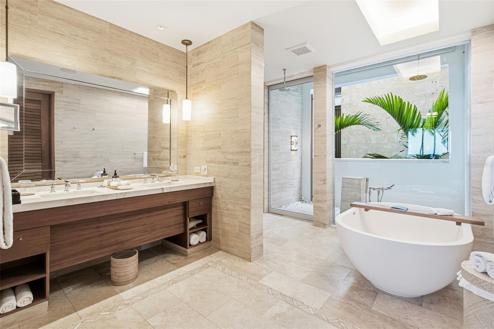 WEST BEACH RESIDENCES - Residential