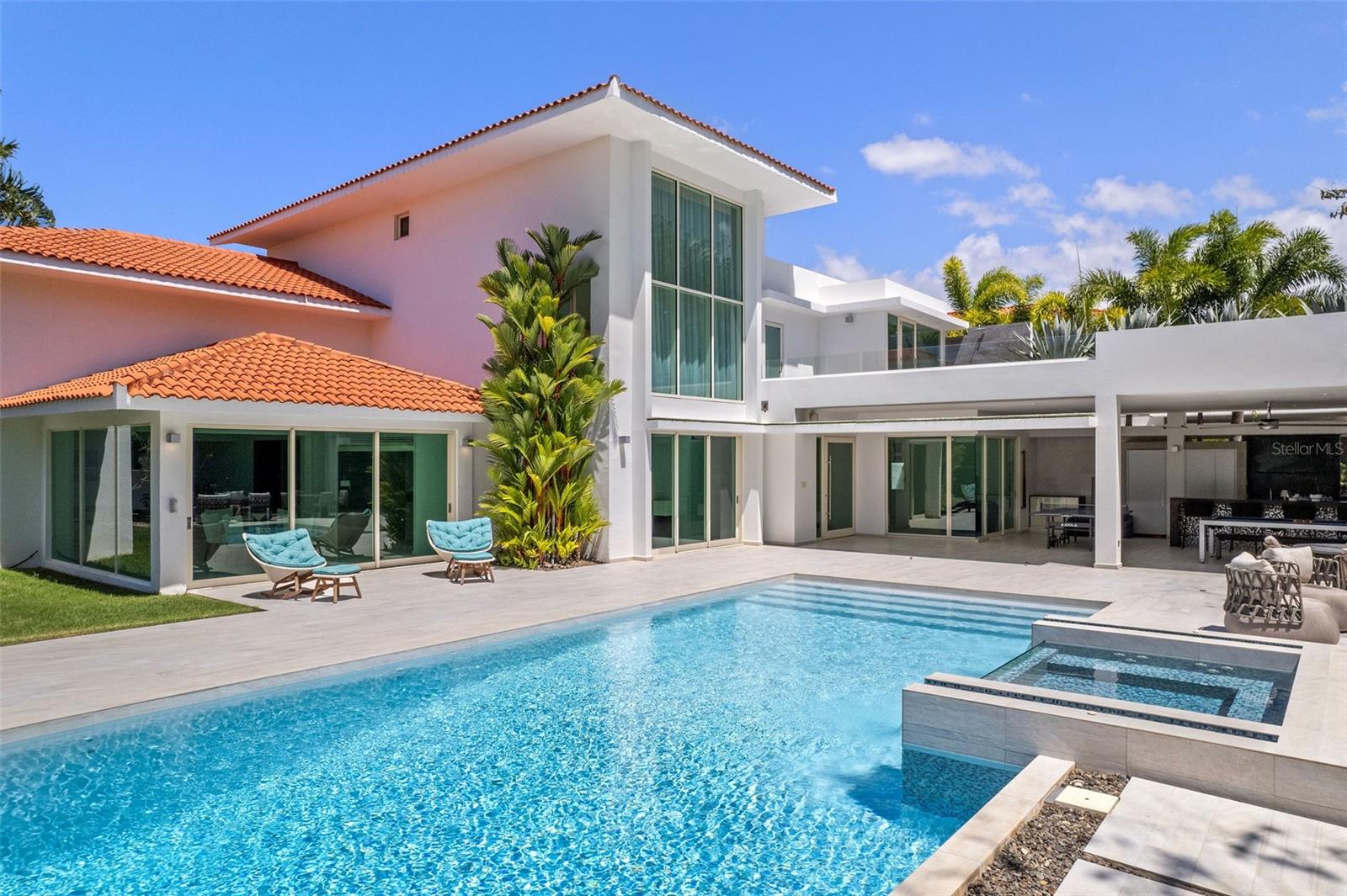 DORADO BEACH EAST - Residential