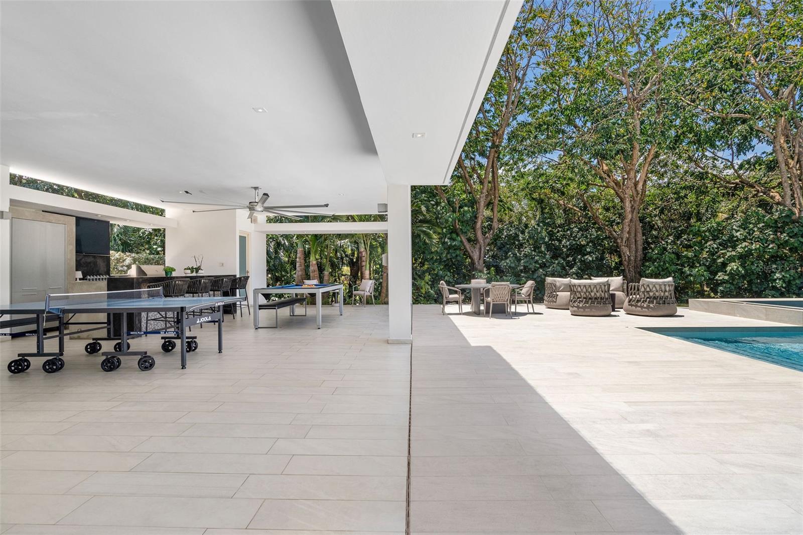 DORADO BEACH EAST - Residential
