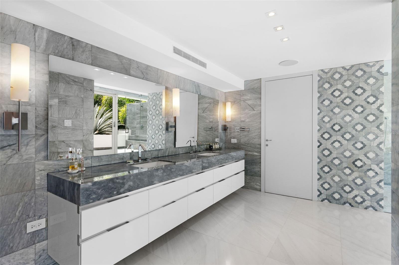 DORADO BEACH EAST - Residential