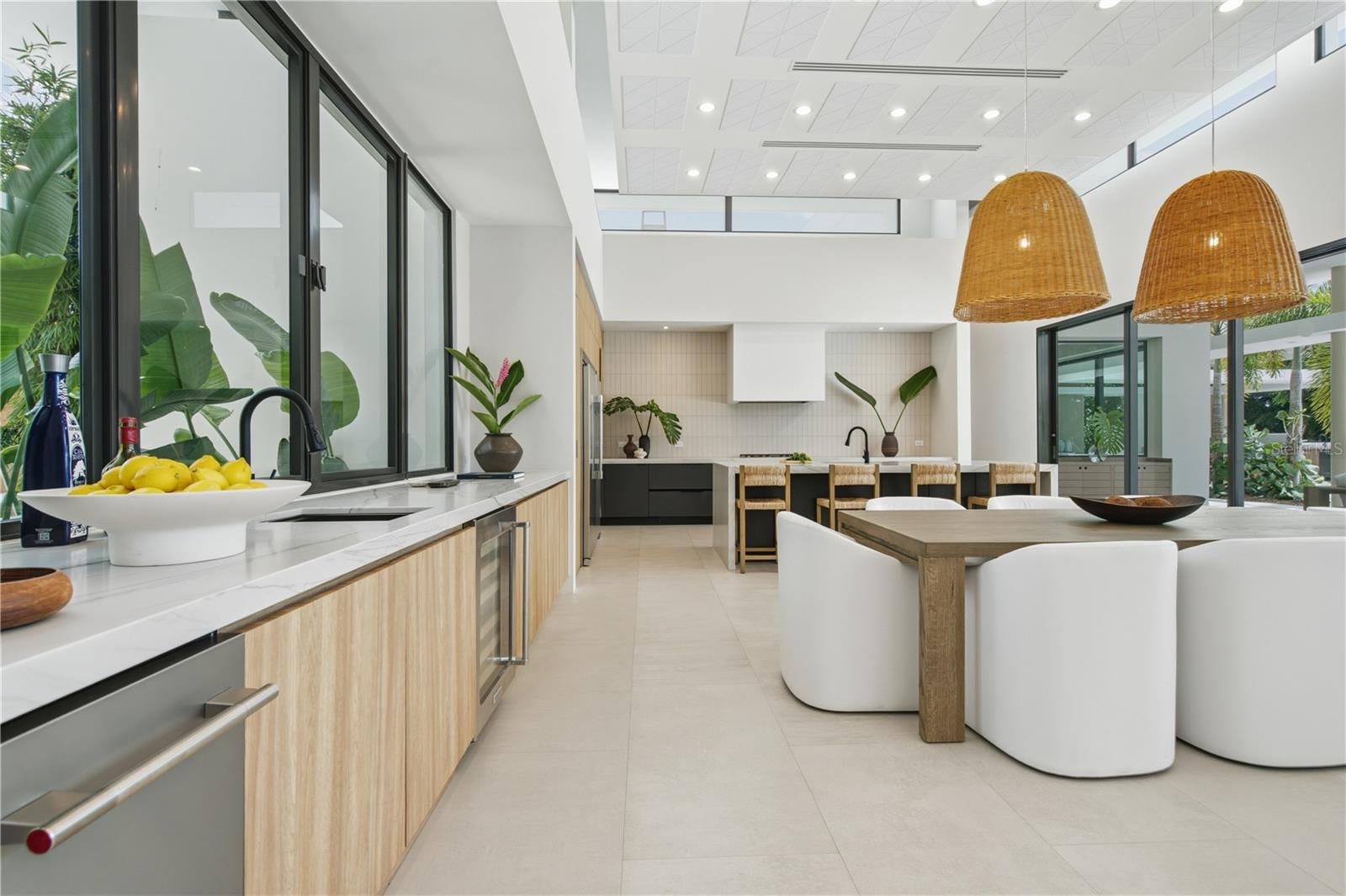 DORADO COUNTRY ESTATES - Residential