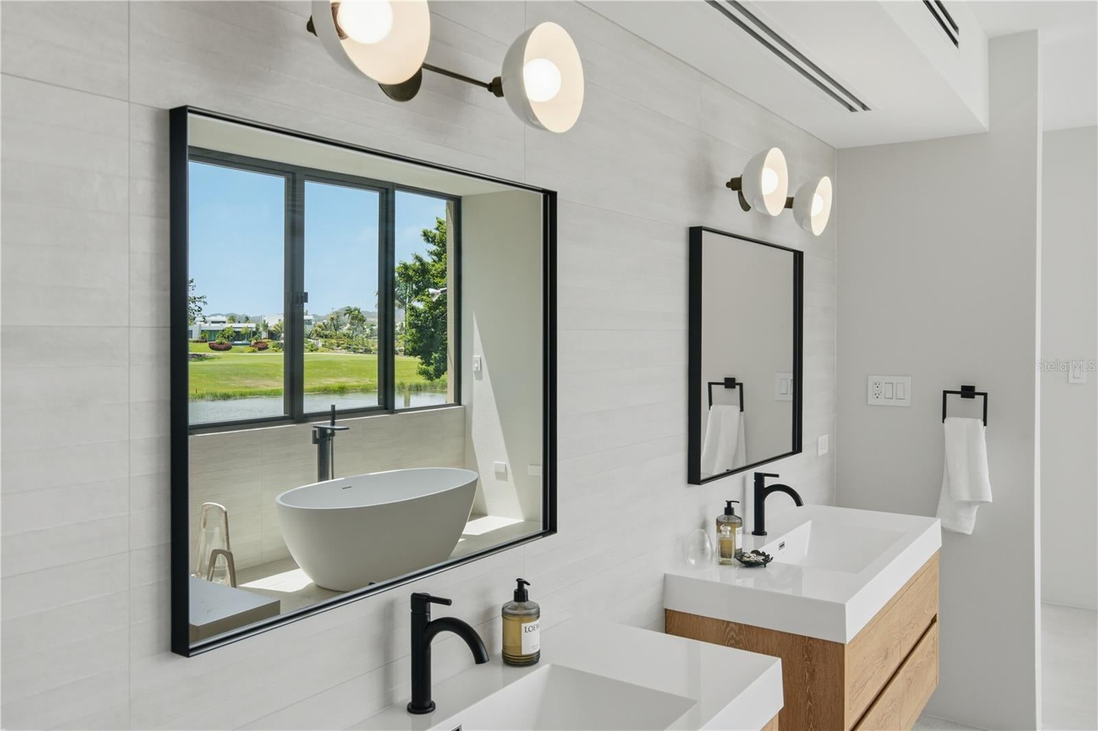 DORADO COUNTRY ESTATES - Residential