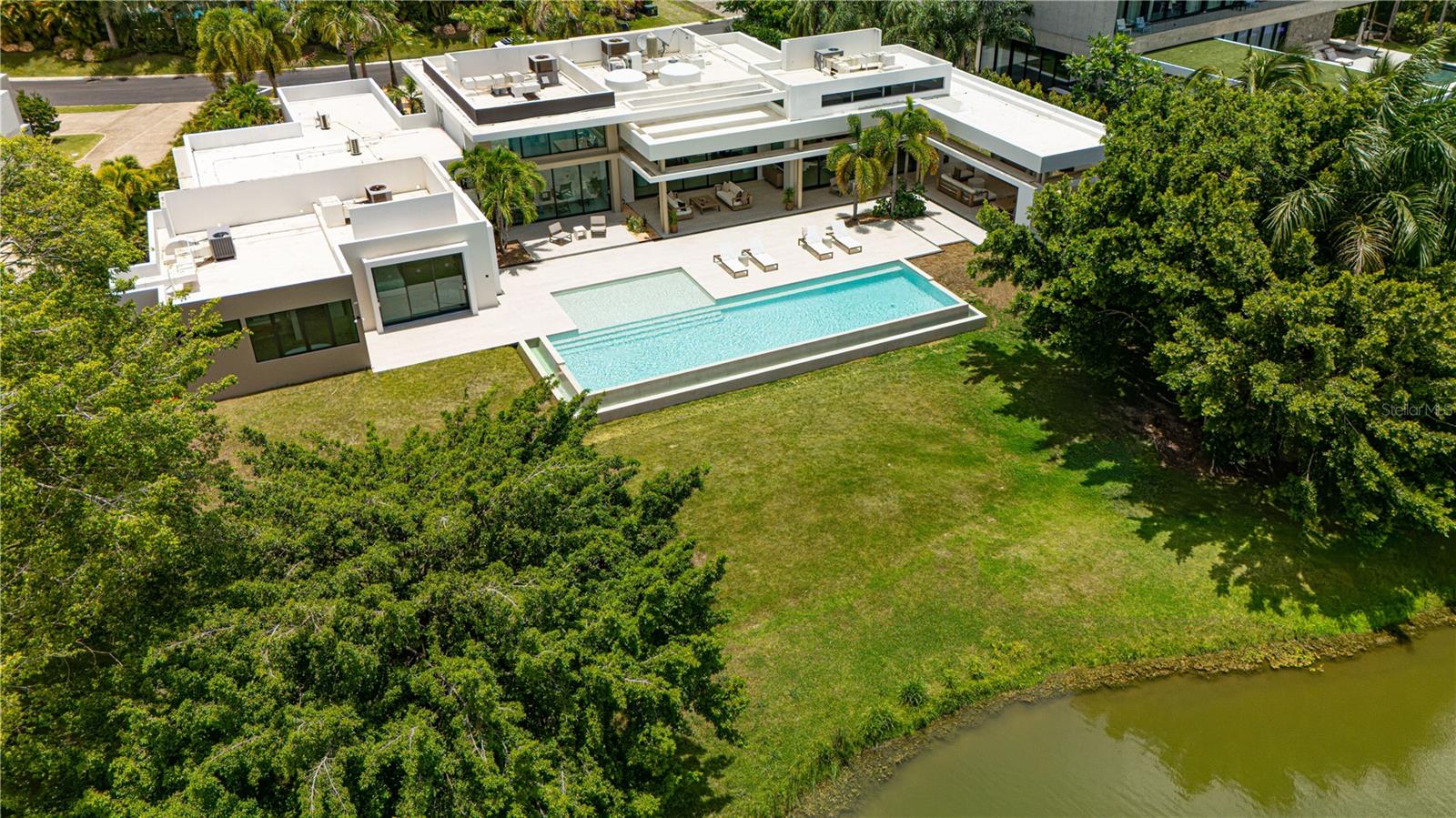 DORADO COUNTRY ESTATES - Residential