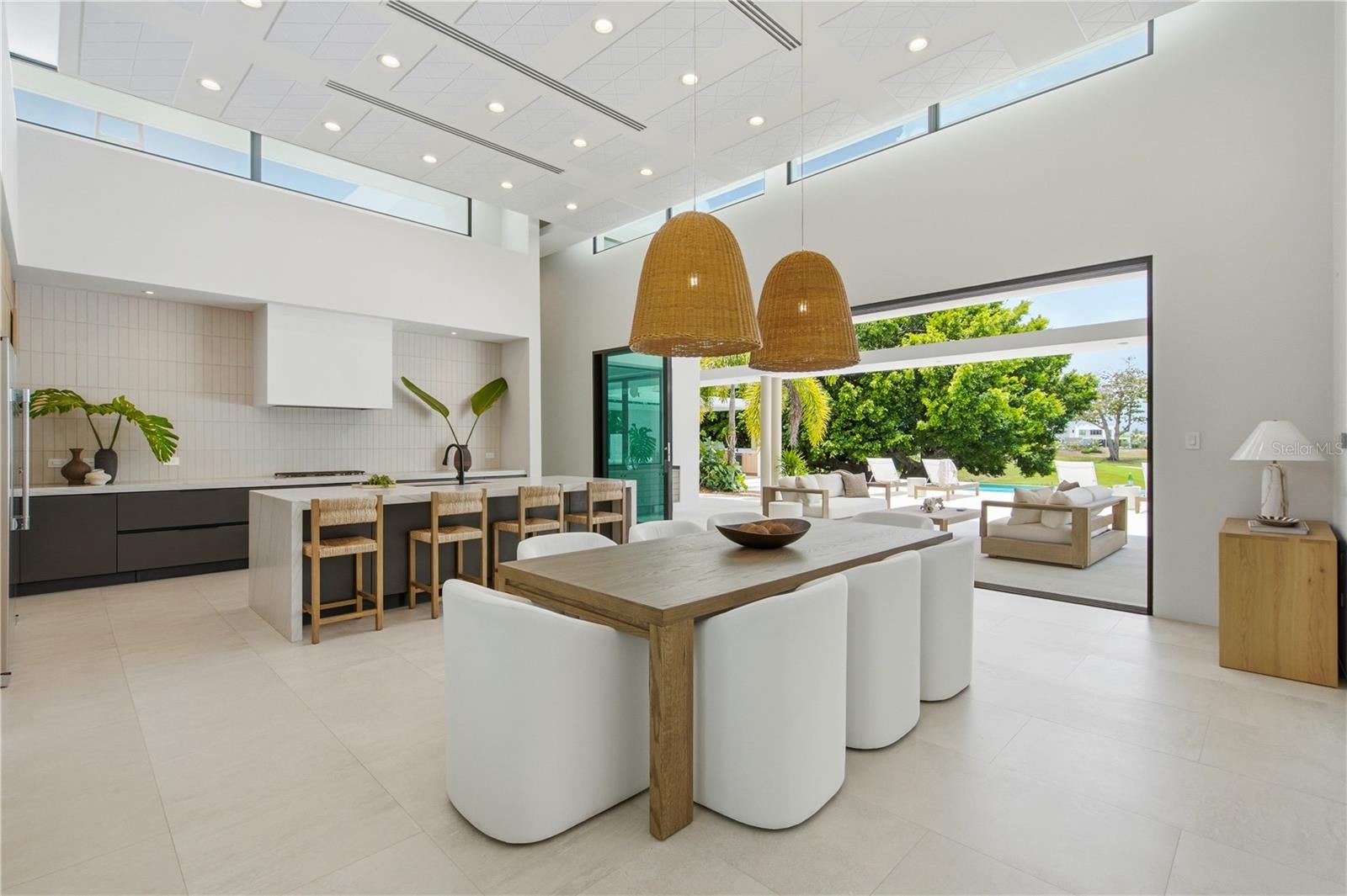 DORADO COUNTRY ESTATES - Residential