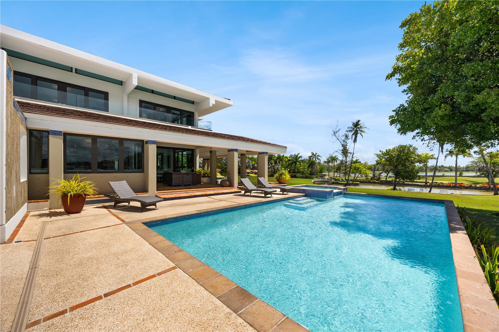 DORADO PLANTATION - Residential