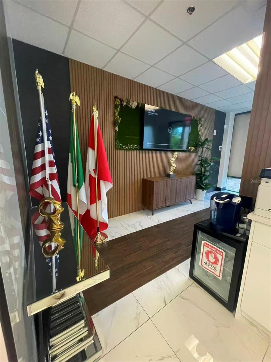 DREWTINA COMMERCE CENTER - Commercial Sale