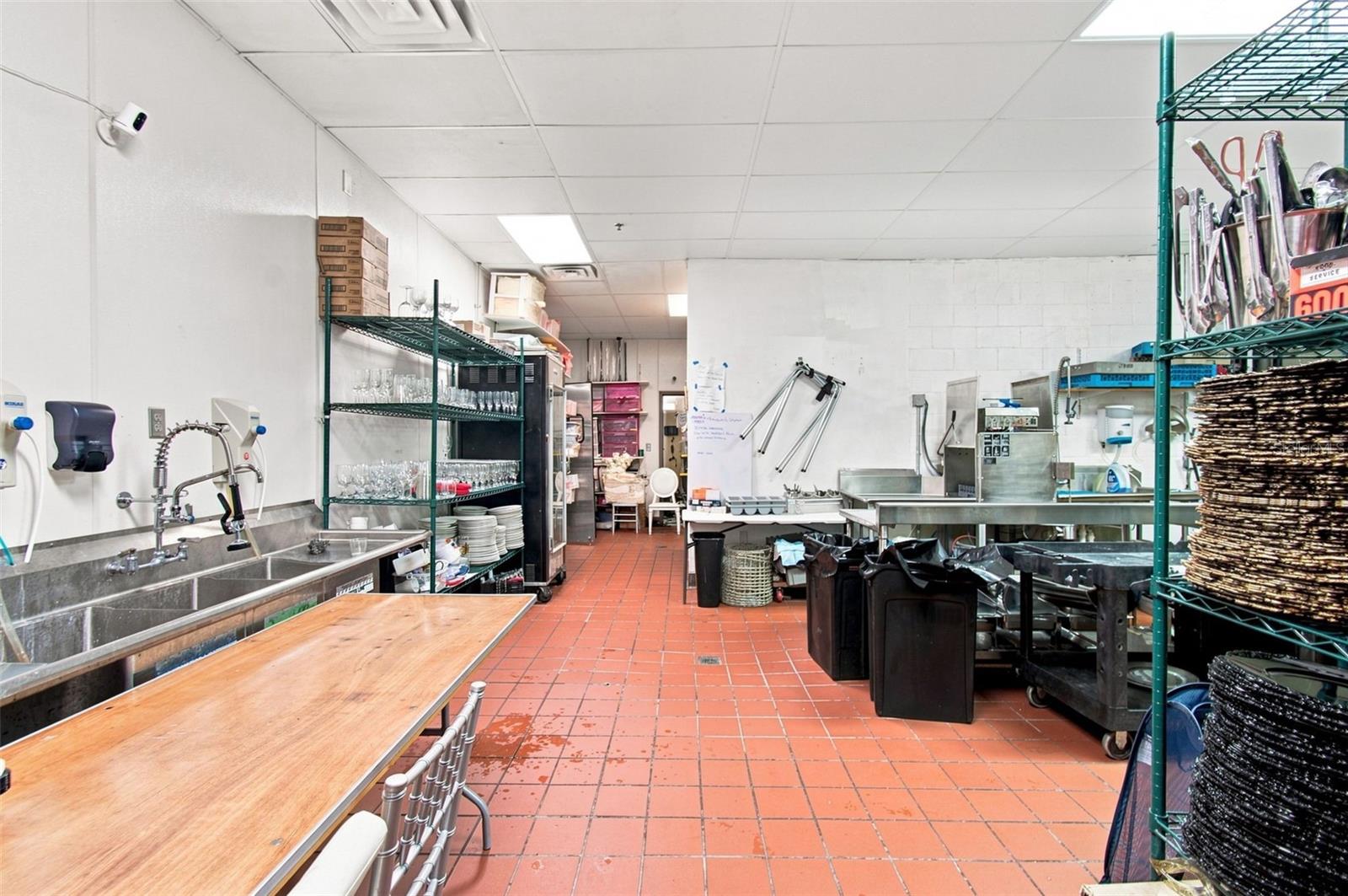 RETAIL/VERANDA PARK BLDG 7000 CO - Commercial Sale