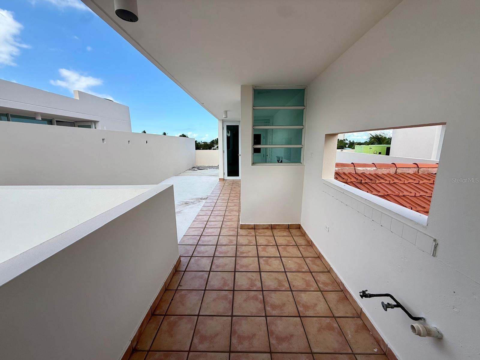 VILLAS DE GOLF WEST - Residential