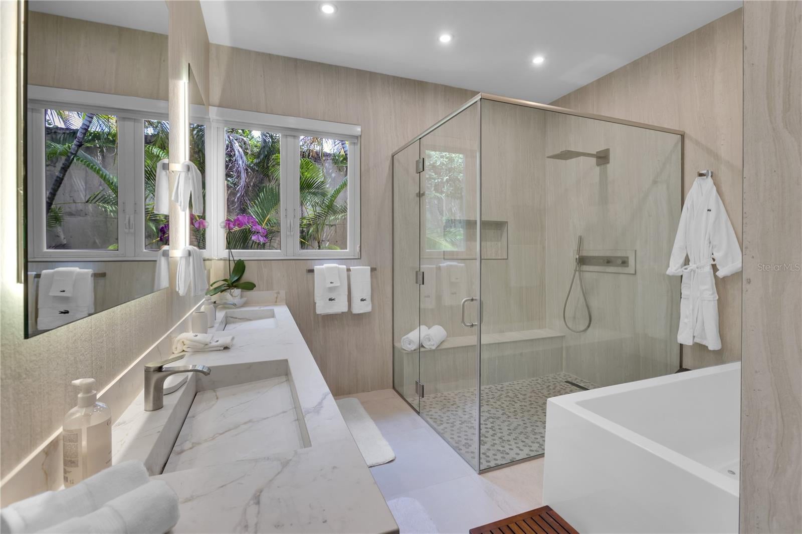 DORADO BEACH EAST - Residential
