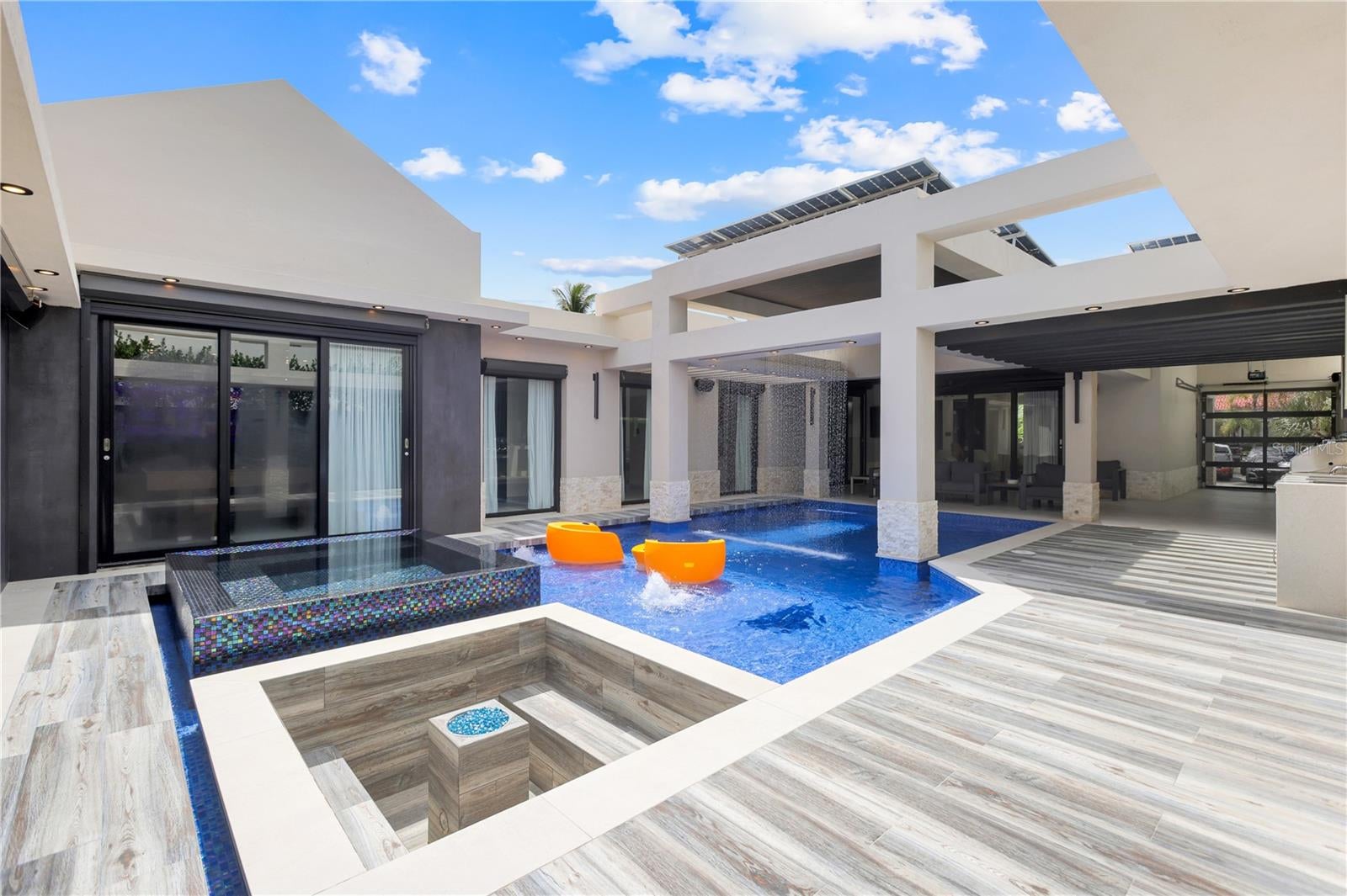 DORADO BEACH EAST - Residential