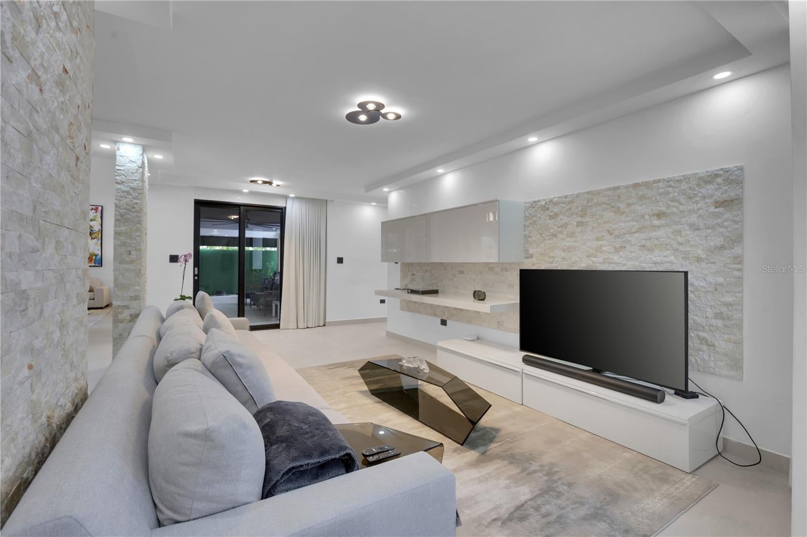 DORADO BEACH EAST - Residential