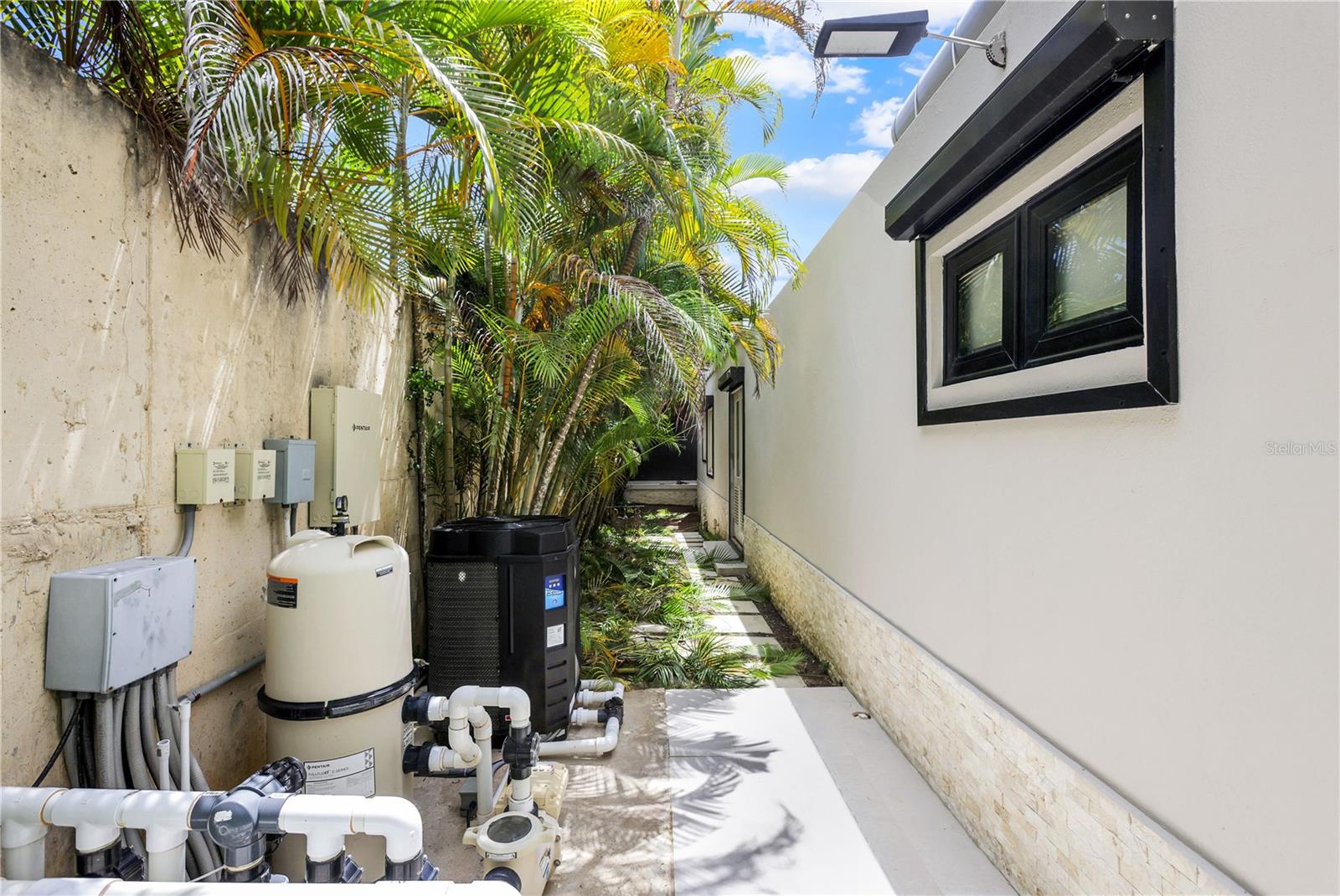 DORADO BEACH EAST - Residential