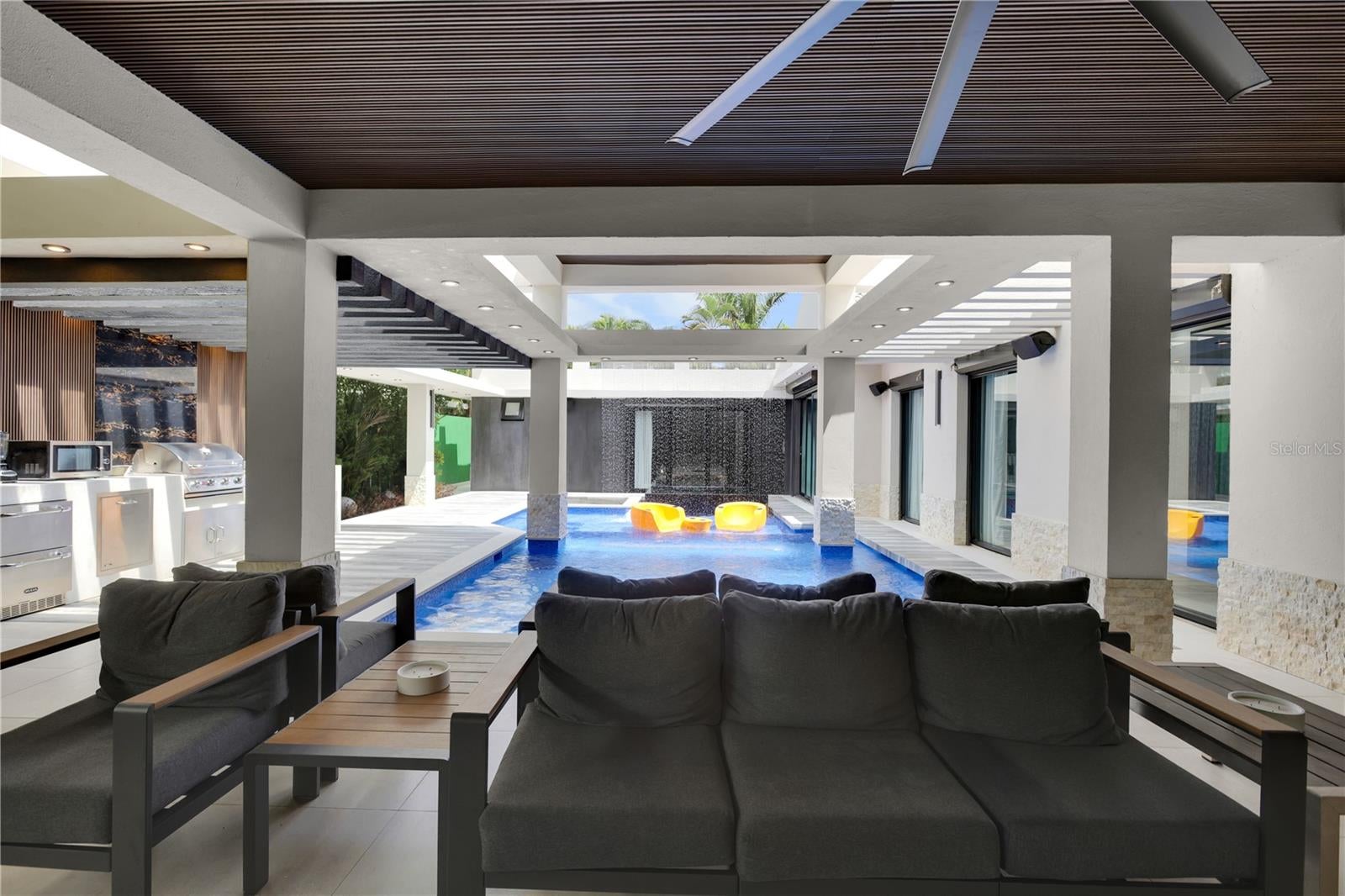 DORADO BEACH EAST - Residential