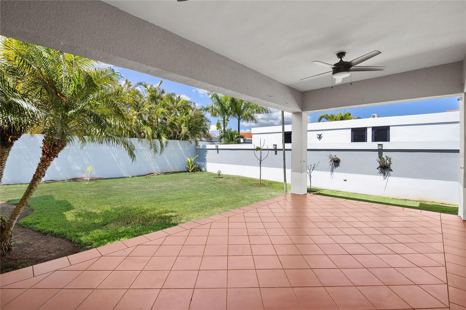 SABANERA DE DORADO - Residential