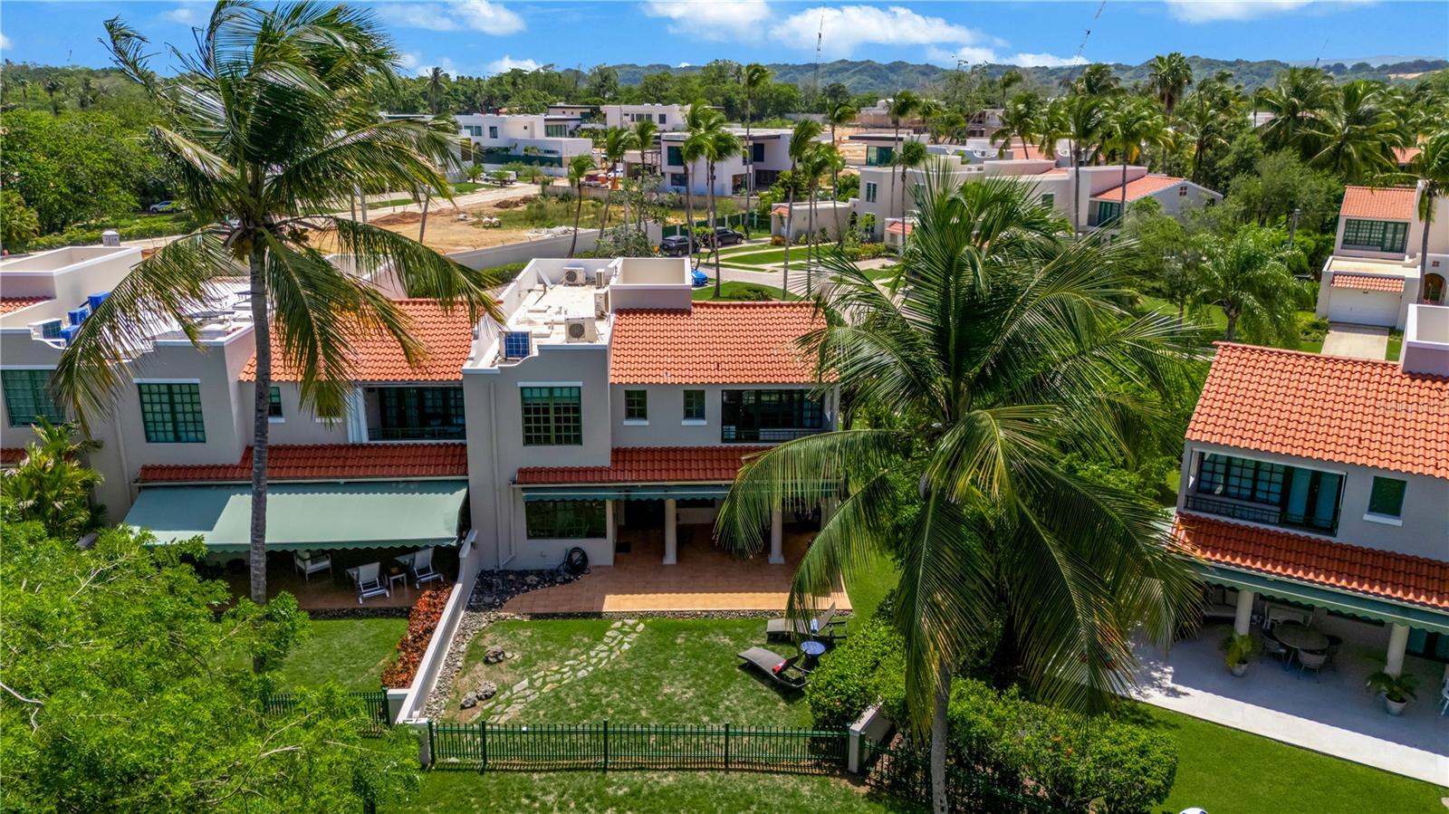 DORADO REEF - Residential