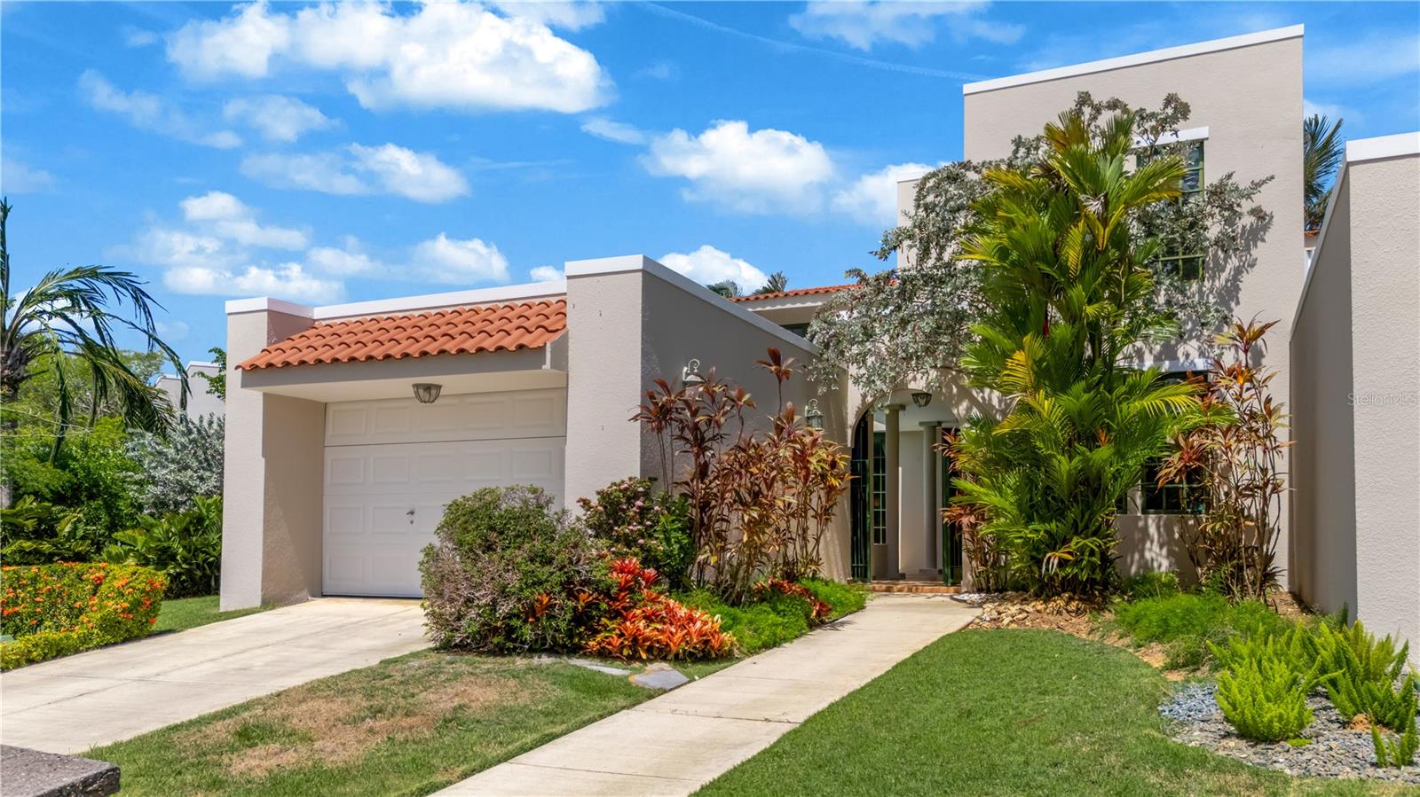DORADO REEF - Residential
