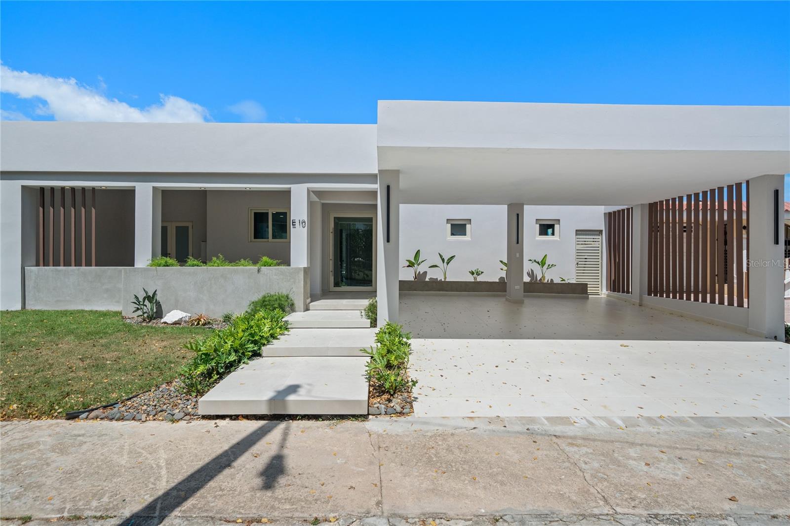 DORADO DEL MAR - Residential