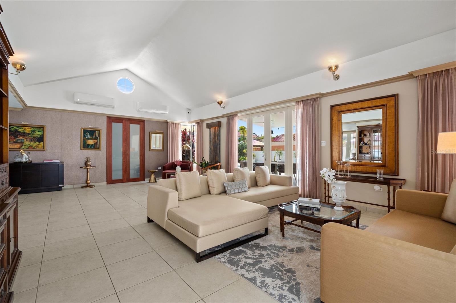 SABANERA DORADO - Residential