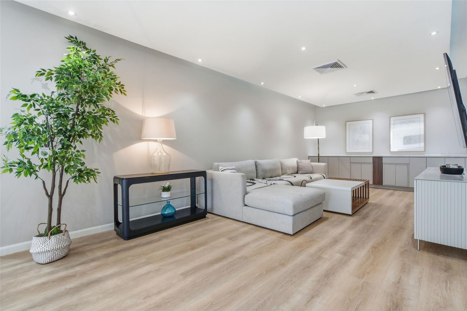 DORADO BEACH EAST - Residential