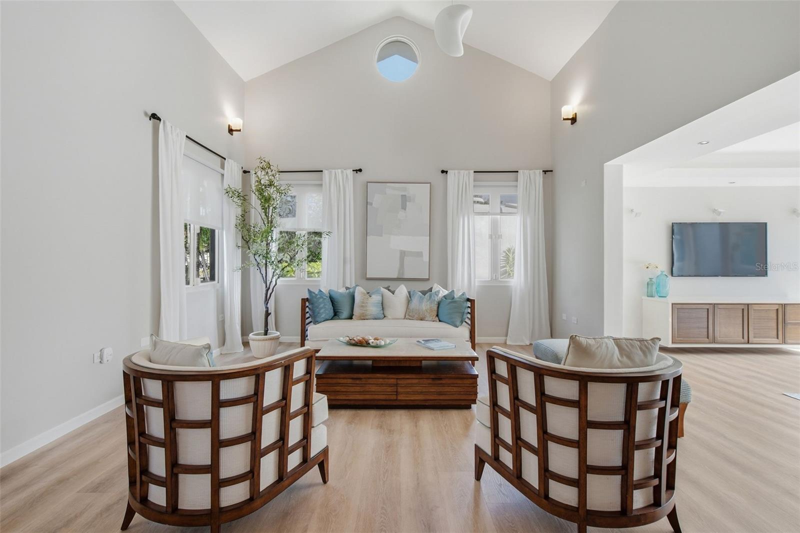 DORADO BEACH EAST - Residential