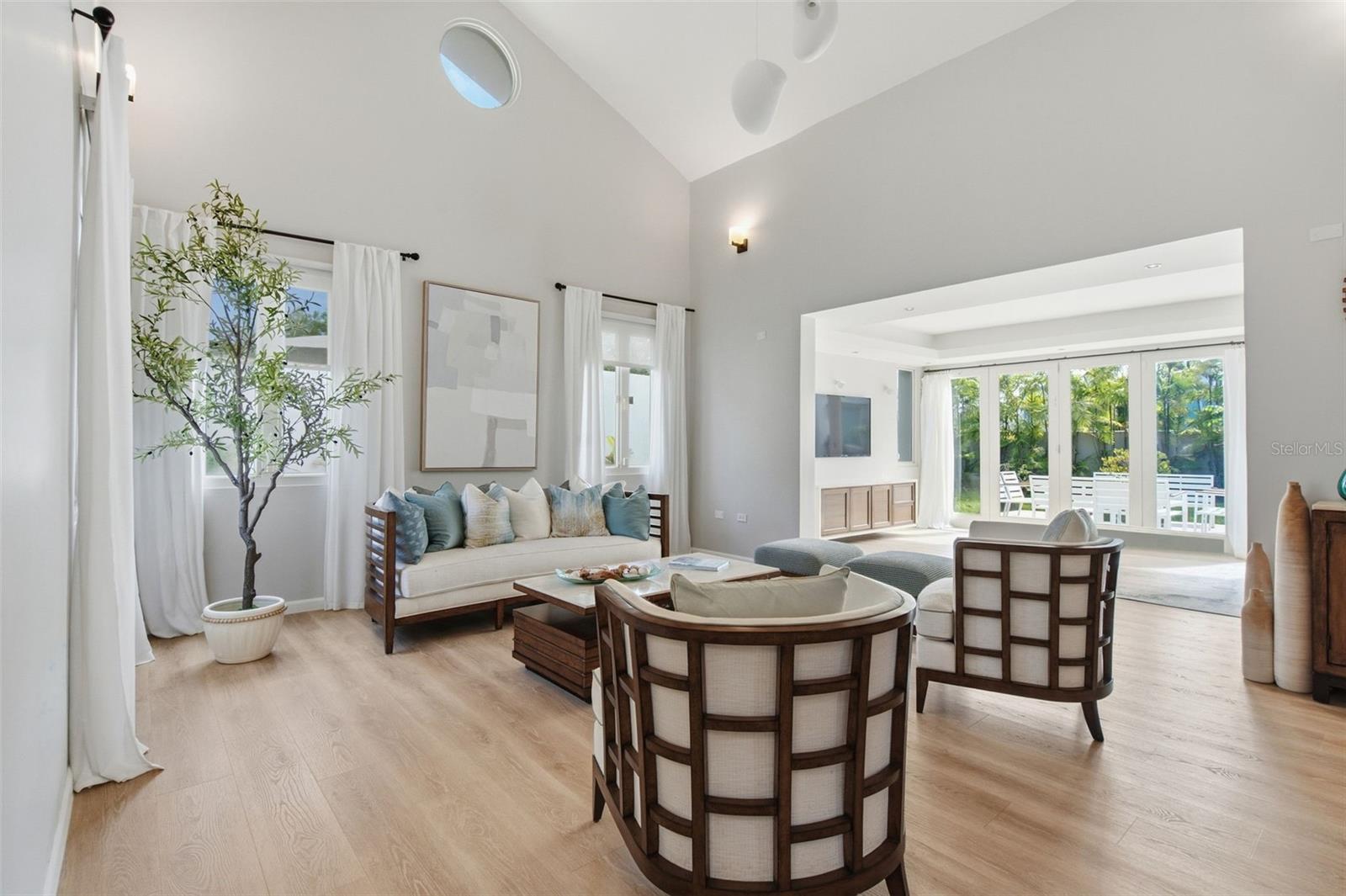 DORADO BEACH EAST - Residential