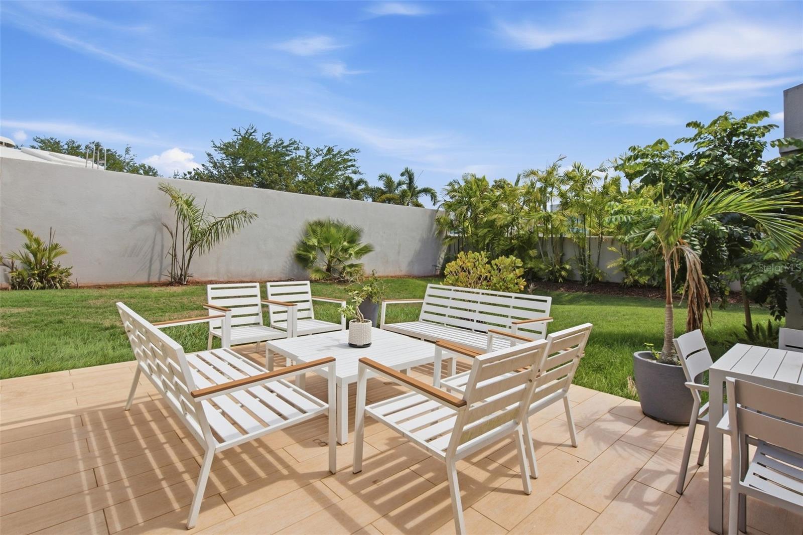 DORADO BEACH EAST - Residential