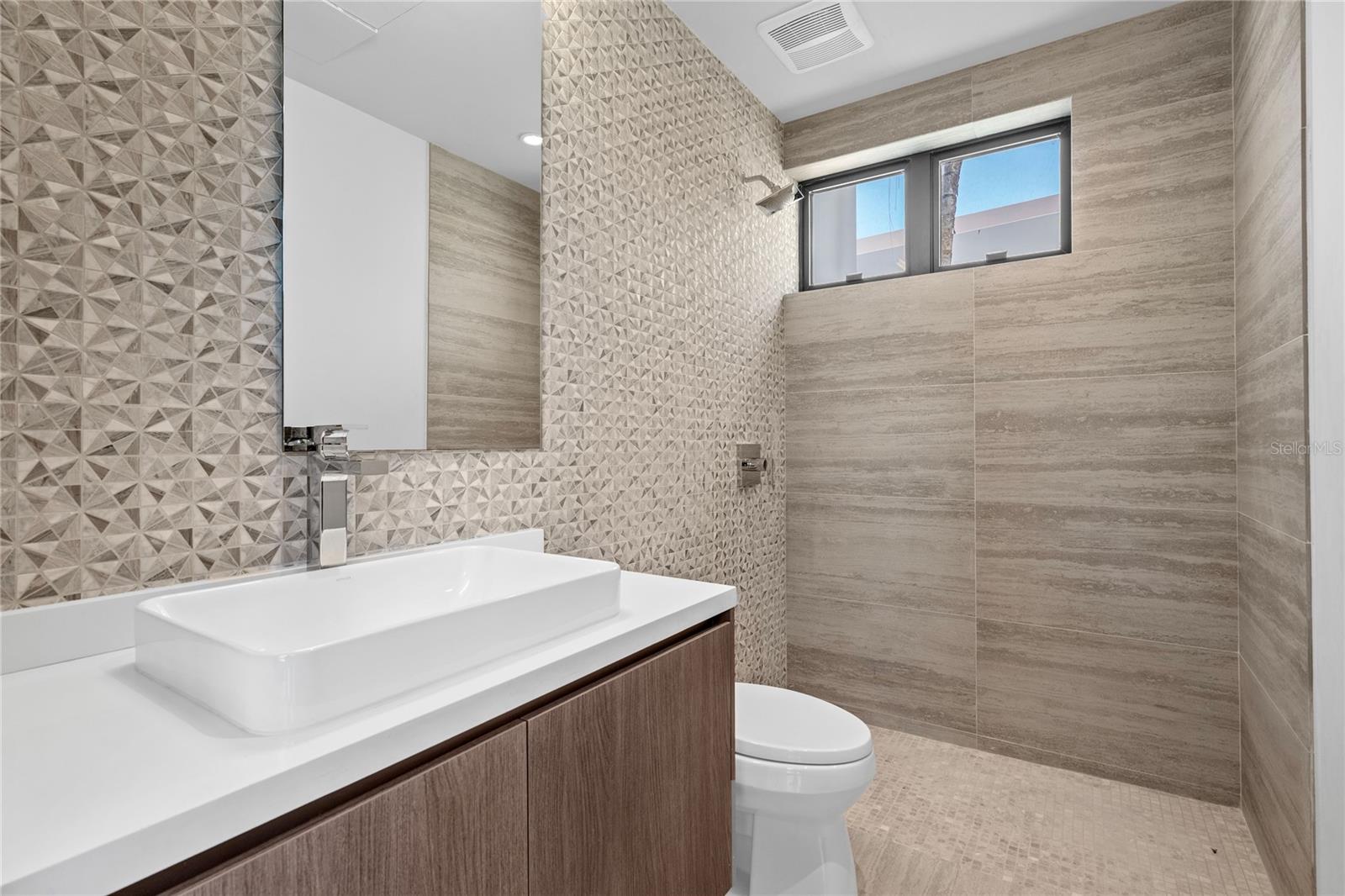 THE ENCLAVE AT DORADO RESORT - Residential