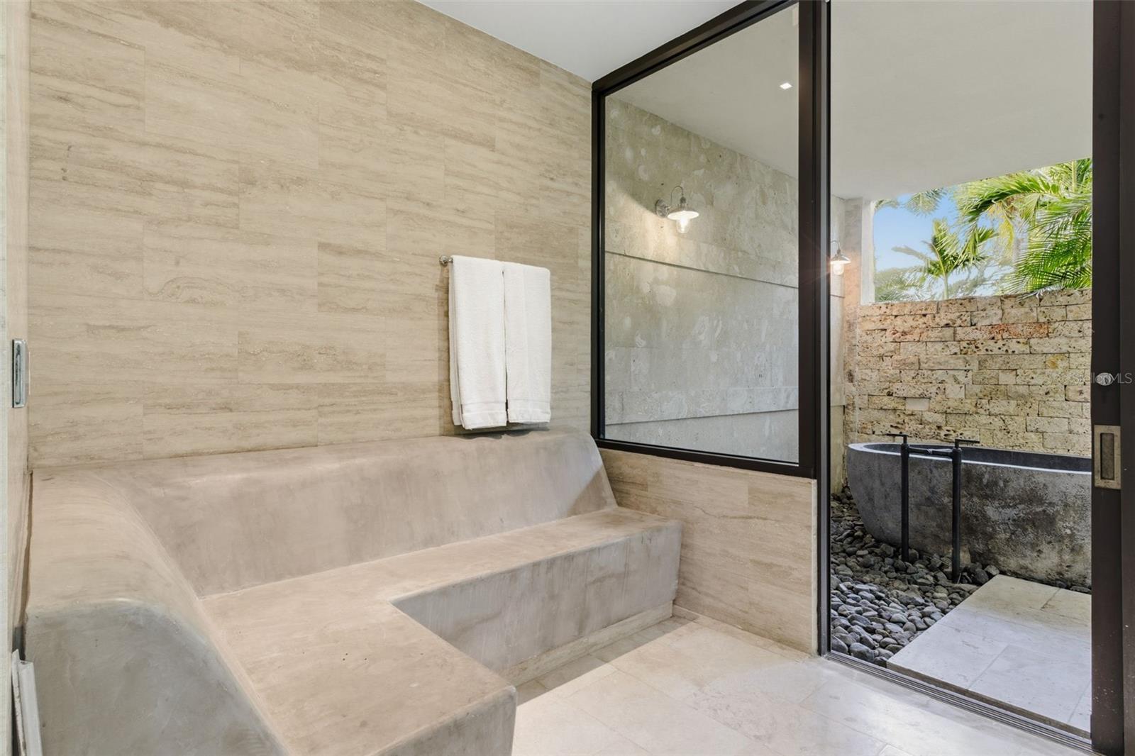 EAST BEACH - Residential