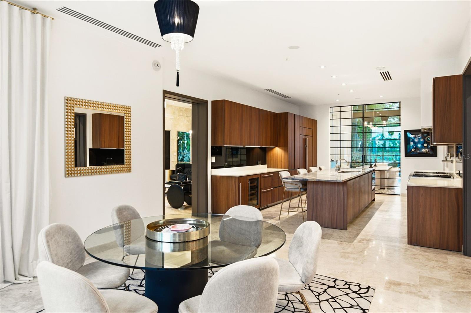 EAST BEACH - Residential