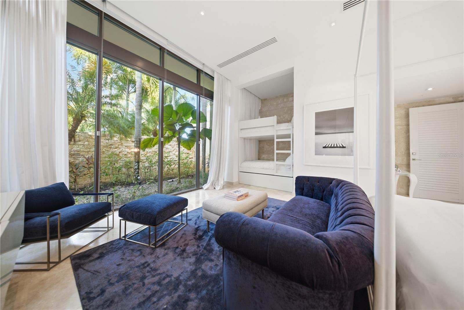 EAST BEACH - Residential